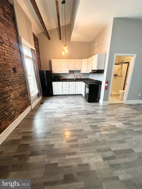 Foto principal - 13 N 4th Ave