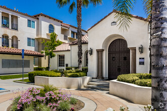 Building Photo - Hilltop at Winchester Creek