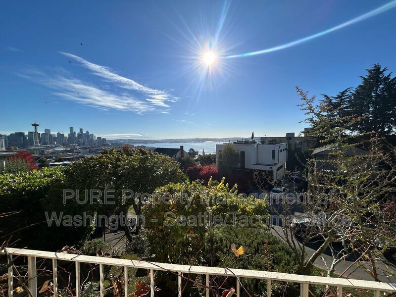 Primary Photo - 604 W Kinnear Pl