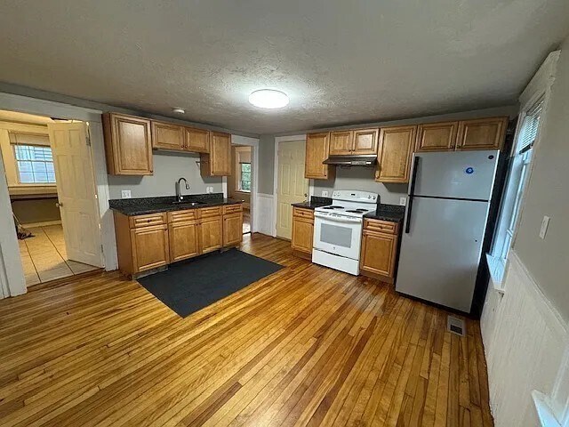 Building Photo - 44 Bowdoin St