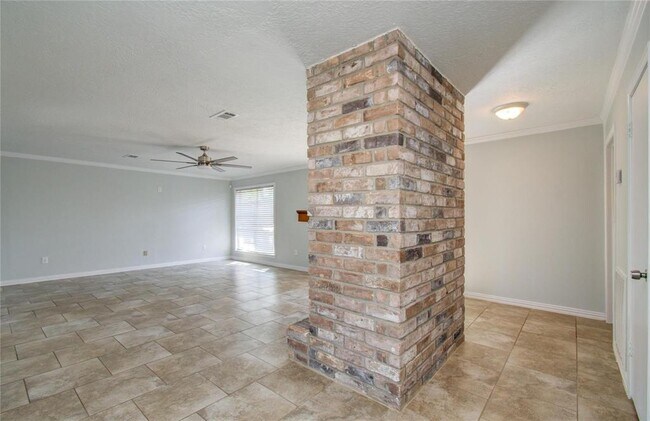 Foto del edificio - 3605 Kingsway Dr