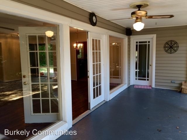 Building Photo - 3 br, 2 bath House - 1303 Sunset Dr