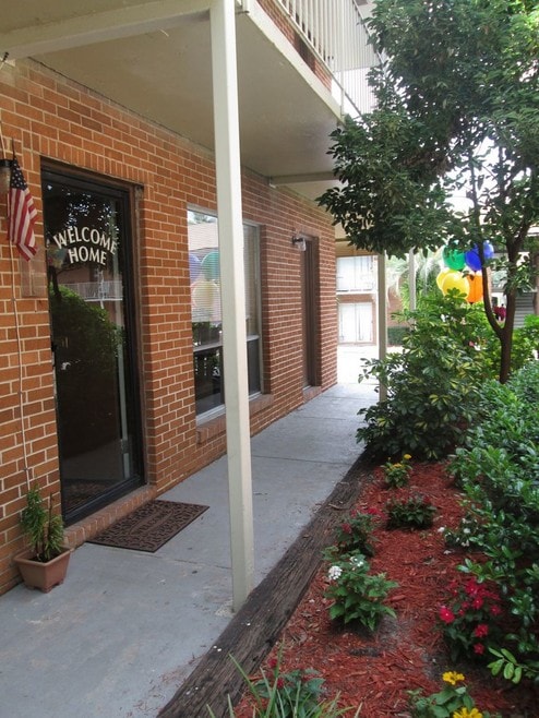Building Photo - Cimarron Apartments