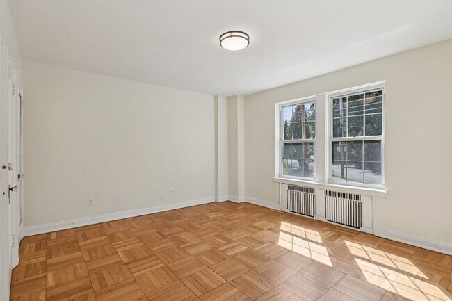 Interior Photo - The Royal York Apartments