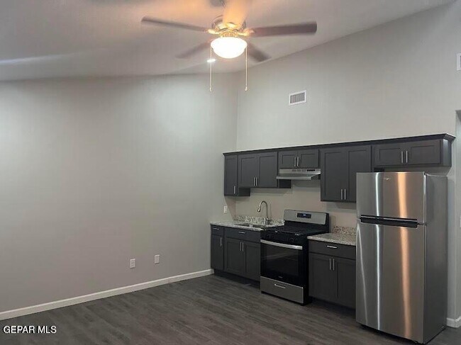 Foto del edificio - 8761 Lawson St
