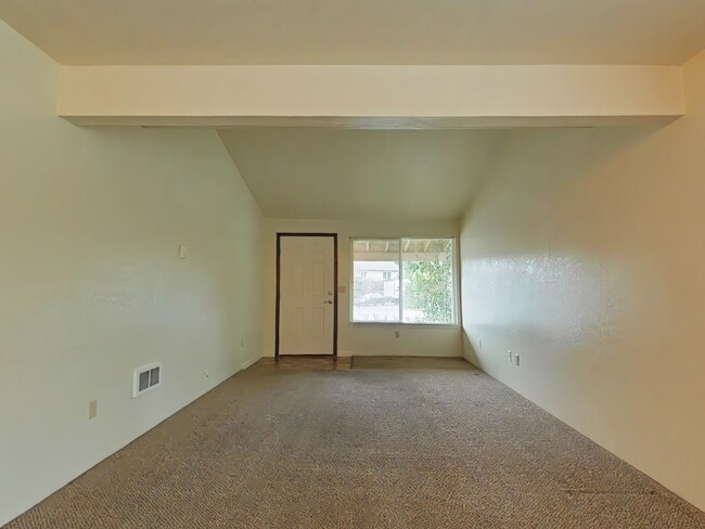 Building Photo - WINTER SPECIAL ~ $1060 OFF FIRST MONTH RENT