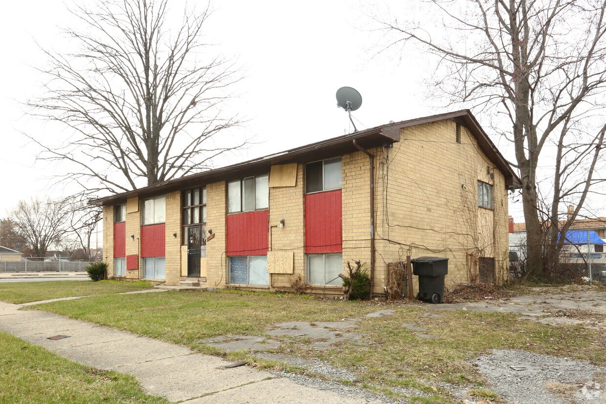 Building Photo - 11601 Cheyenne St