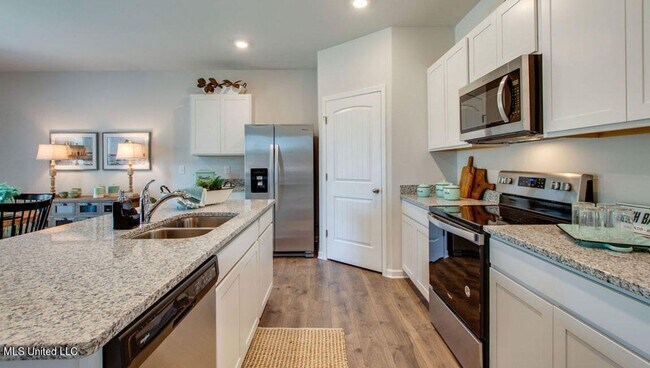 Foto del edificio - Brand new home in Olive Branch! Just in ti...