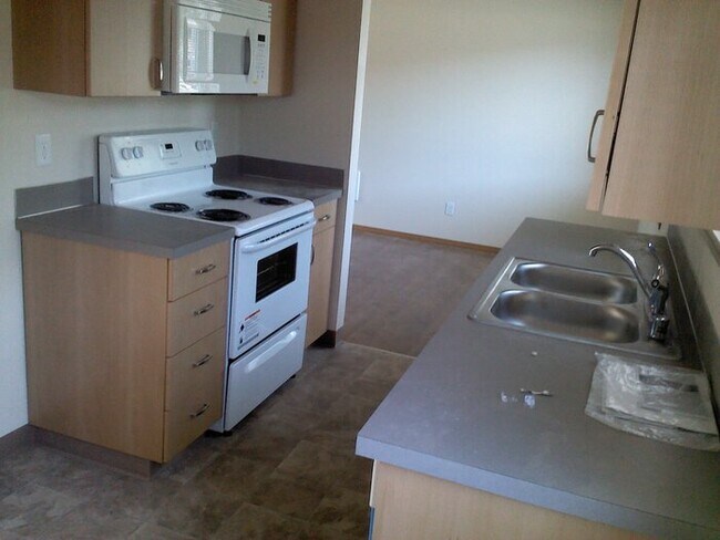 Foto del edificio - Woodport Village, 55 & over complex