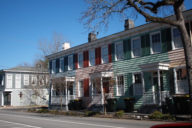 Building Photo - 426 Price St