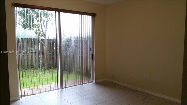 Building Photo - 11833 SW 152nd Ct