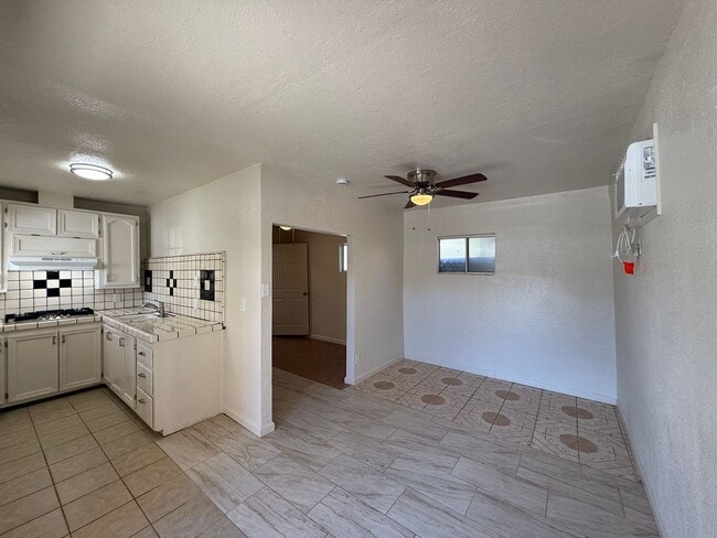 Building Photo - S. 4th Street