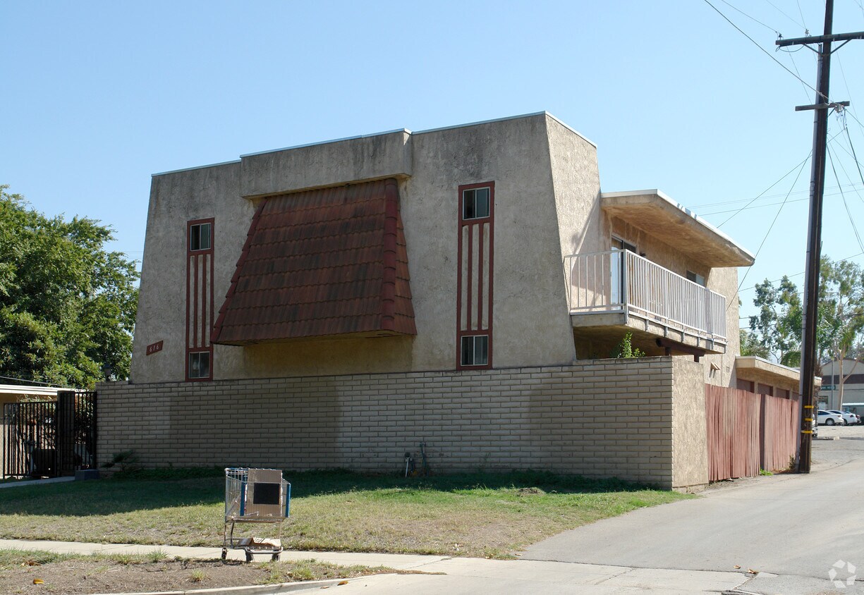 Foto del edificio - 616 E 5th St