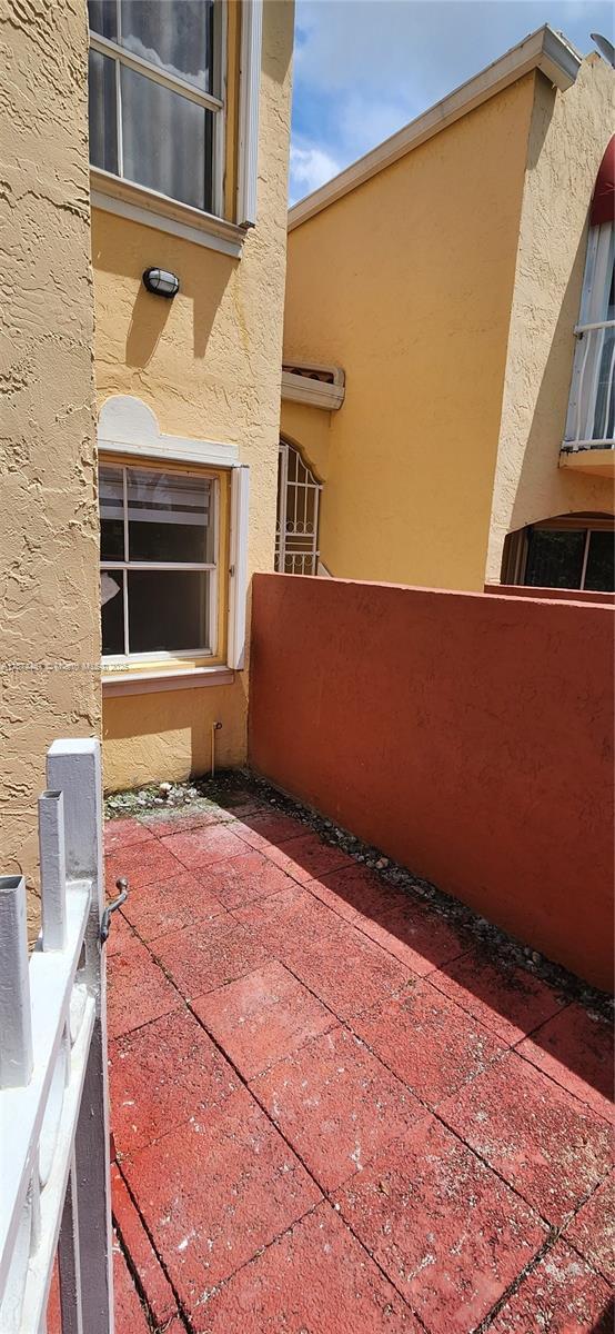 Foto del edificio - 8530 NW 3rd Ln