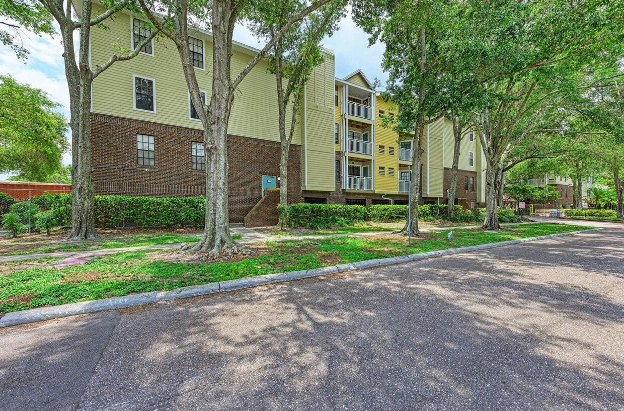1000 W Horatio St Unit 127.1341257, Tampa, FL 33606 Room for Rent in Tampa, FL