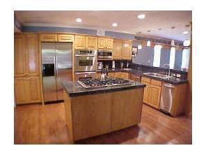 Building Photo - 4016 Willow Ridge Dr
