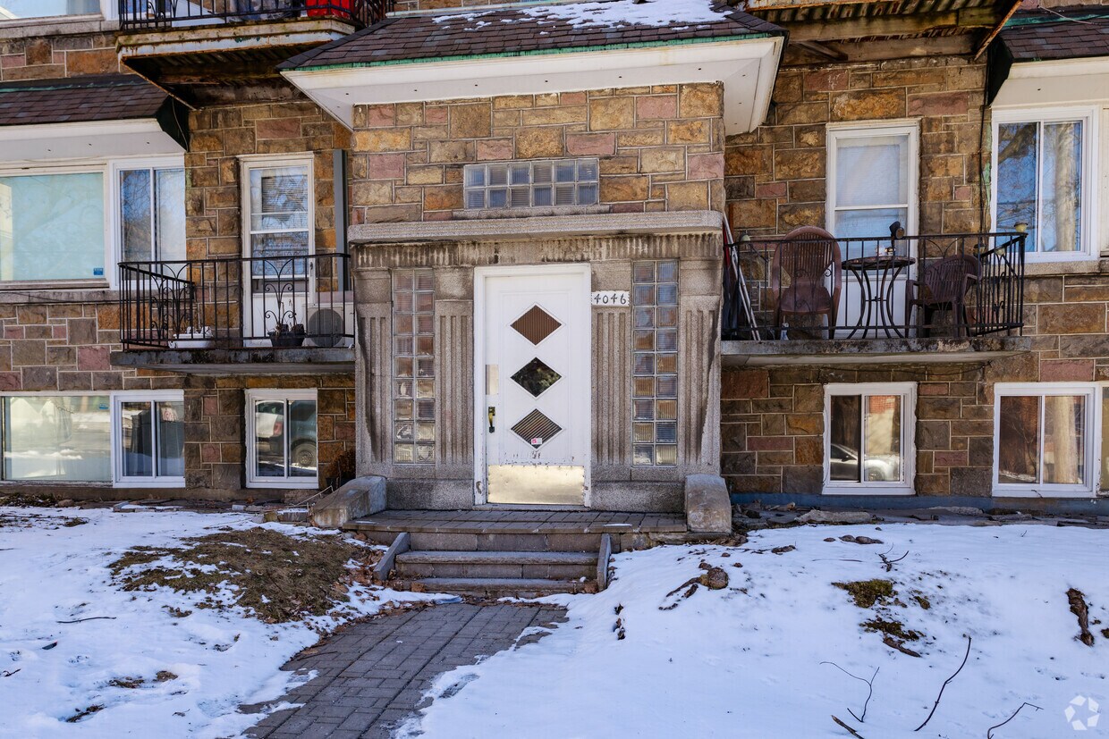 Photo du bâtiment - 4046 Boul Édouard-Montpetit
