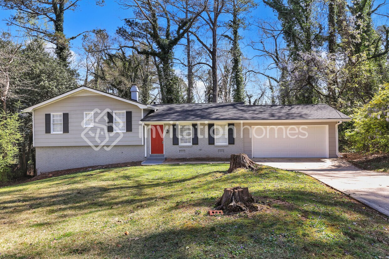 Primary Photo - 1750 Highland Ct