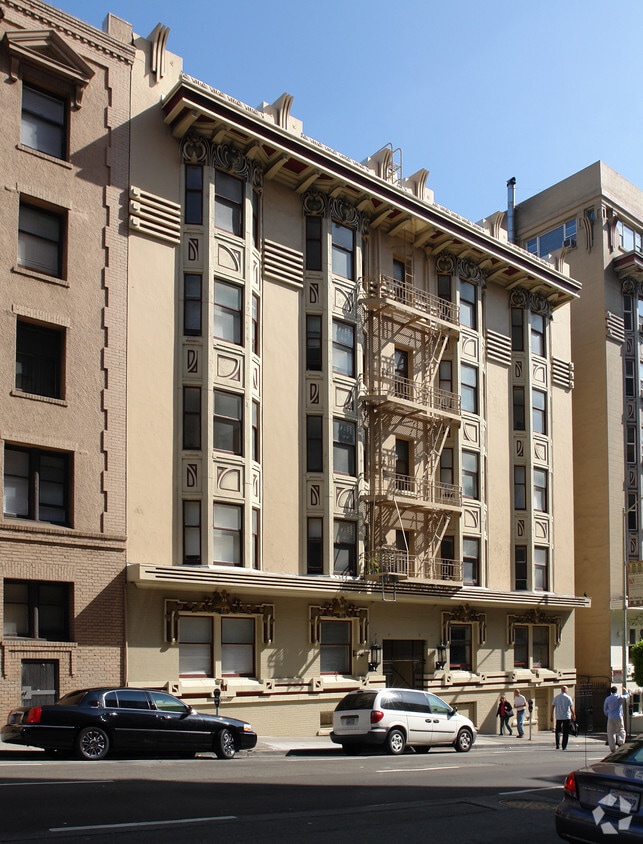 Building Photo - 660 Bush St