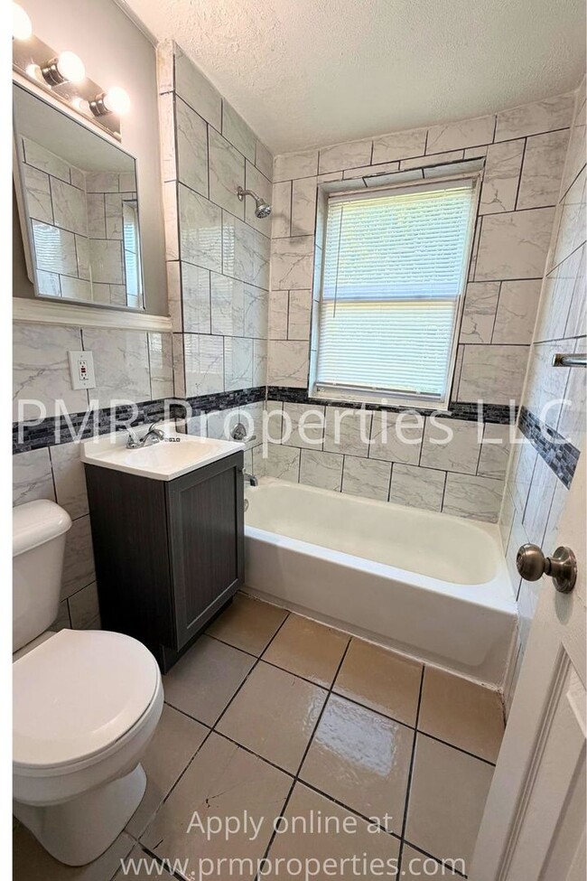 Foto del edificio - 2 Bedroom/ 1 Bathroom House