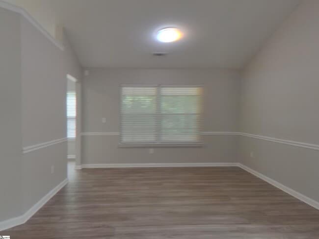 Building Photo - 403 Ashridge Way