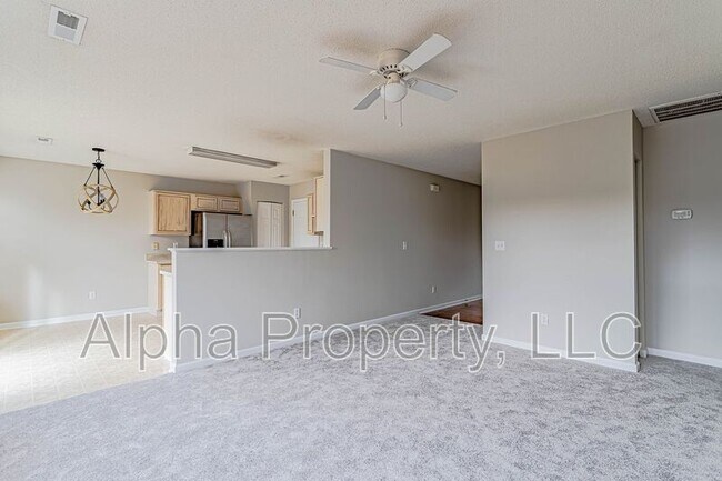 Building Photo - 4 Buzzell Ct