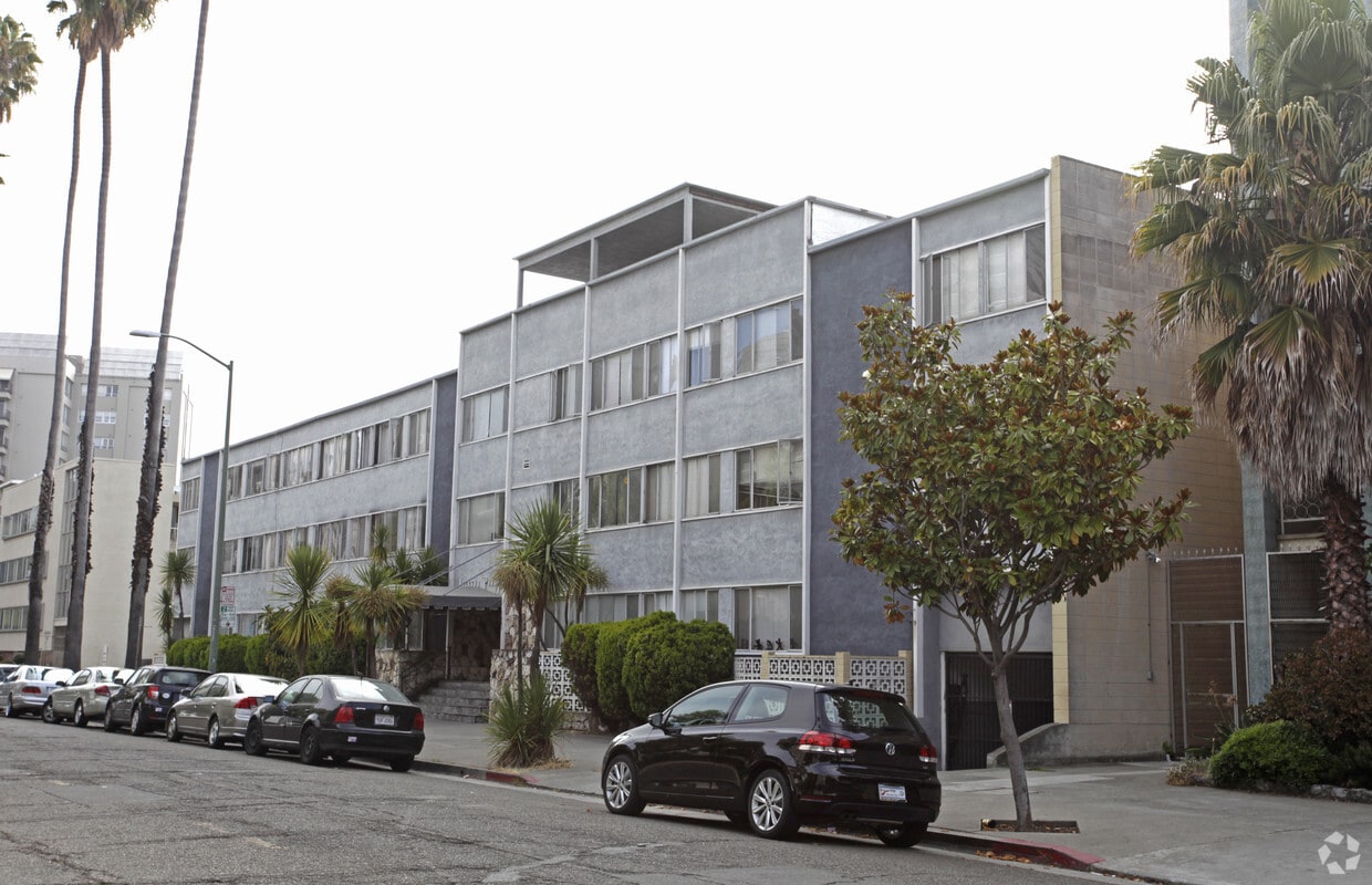 Building Photo - Jackson Palms Apartment