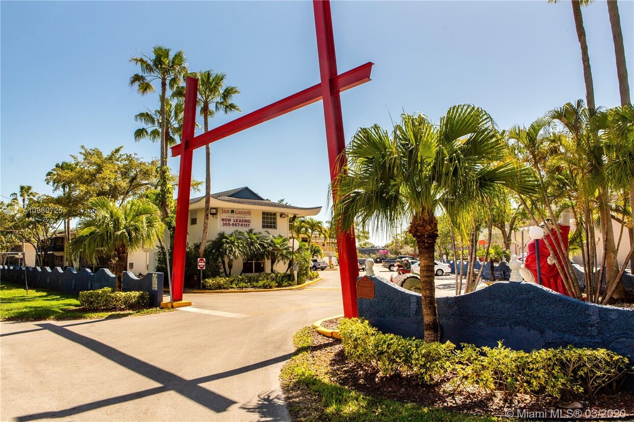 Foto principal - 8300 SW 65th Ave