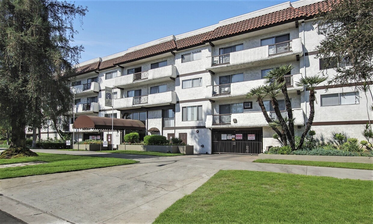 The Lennox Apartments Apartments in Los Angeles, CA Westside Rentals