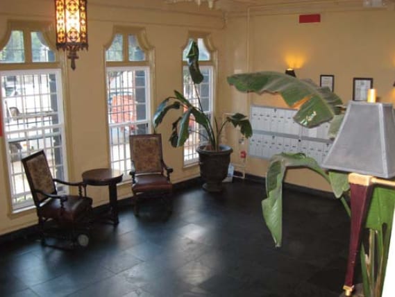 Lobby Photo - Casa California Apartments