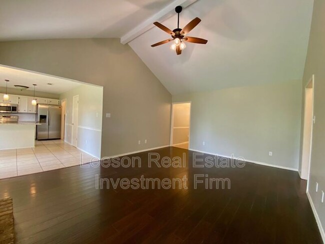 Building Photo - 4814 General Ewell Dr