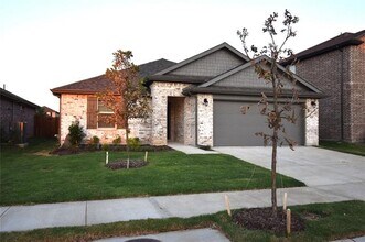 Building Photo - 5408 Locke Dr