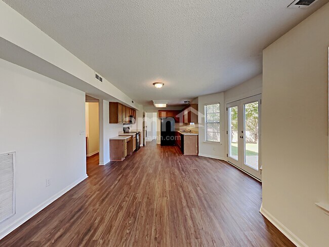 Building Photo - 4010 Amber Way