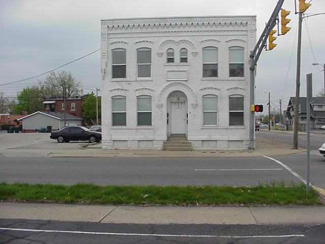 Building Photo - Sanders Flats