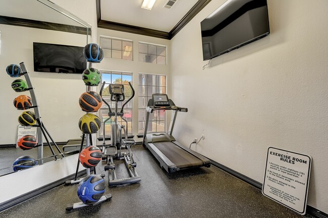 Fitness Center - Coronado Villas Apartments