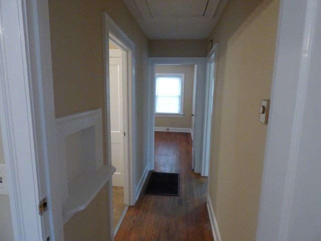 Building Photo - 1009 Greenland Dr