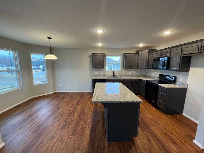 Foto del edificio - New Build ! Everything new for a great price!