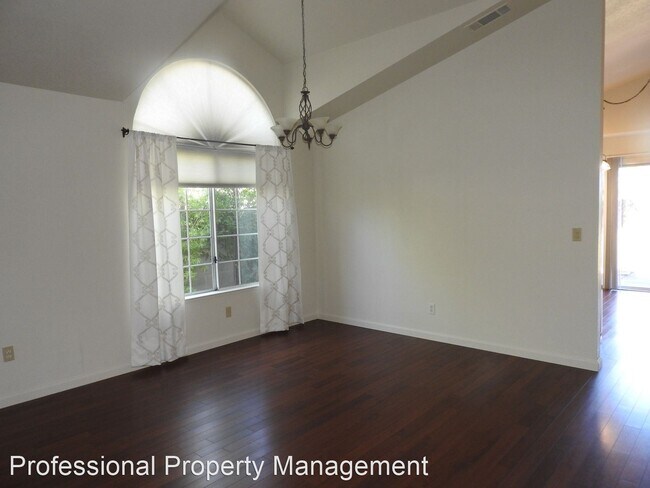 Foto del edificio - 3 br, 2 bath House - 7132 Bayridge Ct.