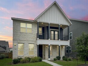 Building Photo - 1916 Blue River Dr