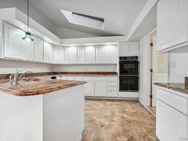 Foto del edificio - 9020 Clay St