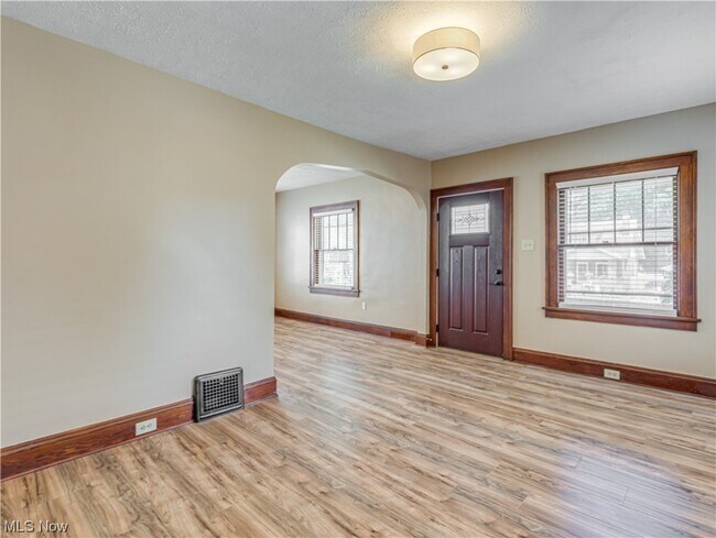 Building Photo - 2484 Berk St