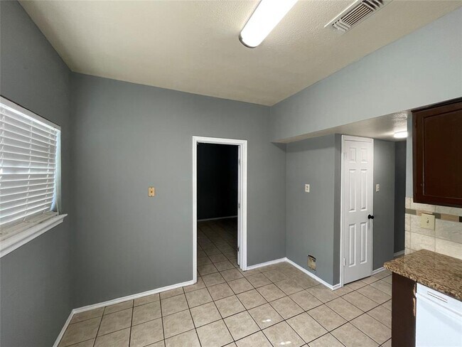 Building Photo - 8310 Wild Rose St