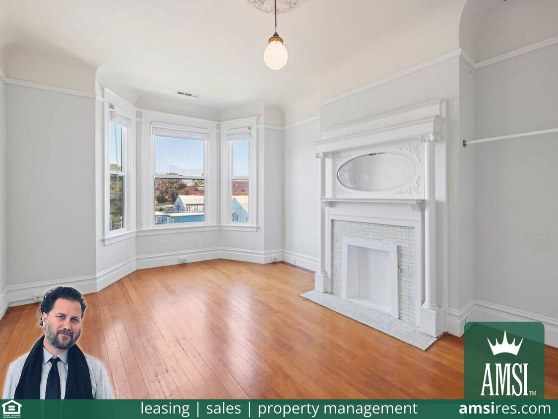 Primary Photo - Gorgeous huge top floor flat, lots of ligh...