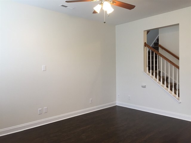 Foto del edificio - 259 Woodbrook Way