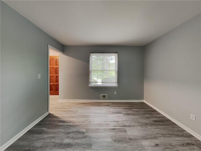 Foto del edificio - 138 Candlelight Ln SW
