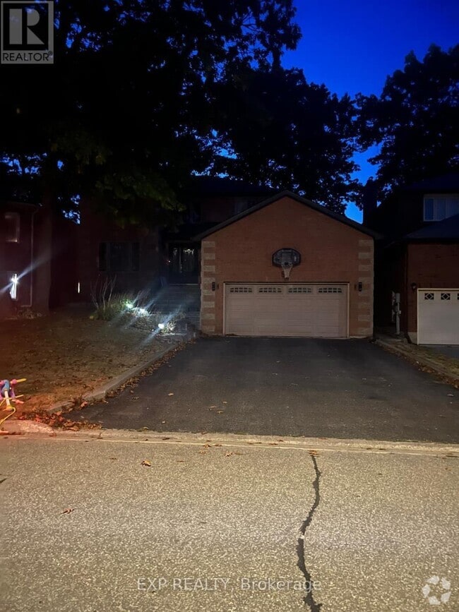 Building Photo - 62 Gibbon Dr