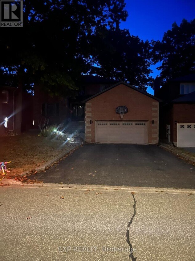 Primary Photo - 62 Gibbon Dr