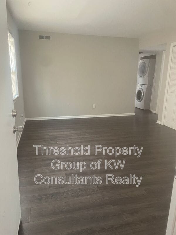 Foto del edificio - 1170 Bryden Rd