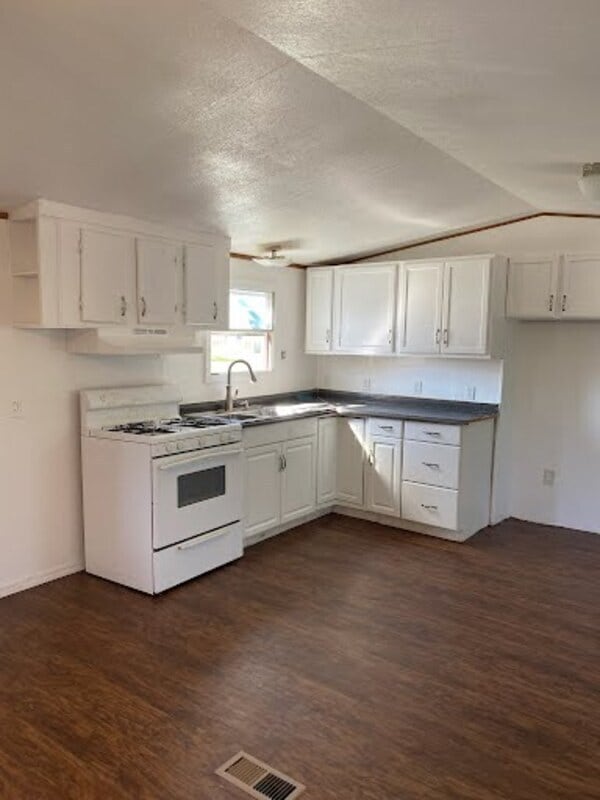 Building Photo - 2130 Rand Morgan Rd