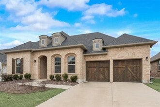 Building Photo - 2013 Coventry Dr